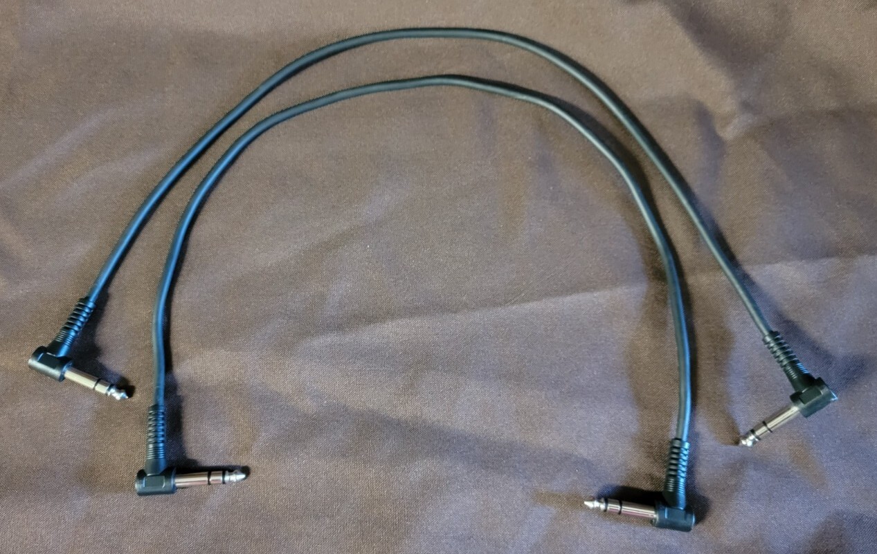 2 TRS 1/4 To 1/4 Patch Cables 2 Ft Stereo Right Angle To Right Angle