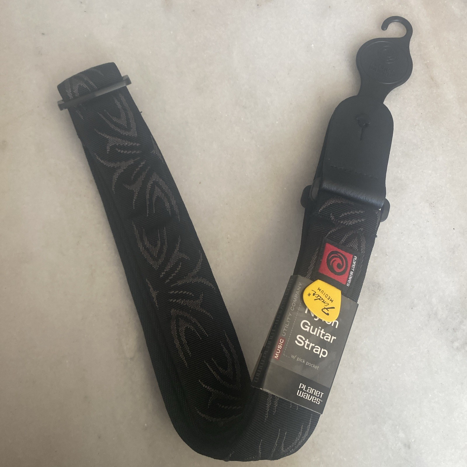 *NEW* PLANET WAVES NYLON GUITAR STRAP BLACK/GREY TATTOO w/ PICK POCKET 44N078