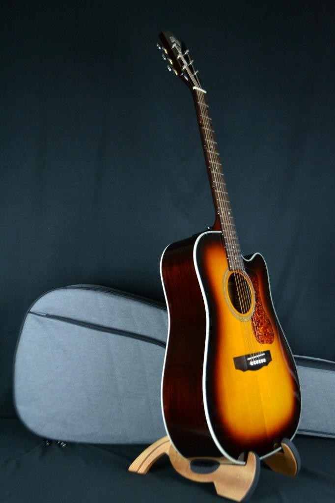 GUILD D-140CE ACOUSTIC ELECTRIC DREADNOUGHT WITH GIG BAG, Int’l Buyer Welcome