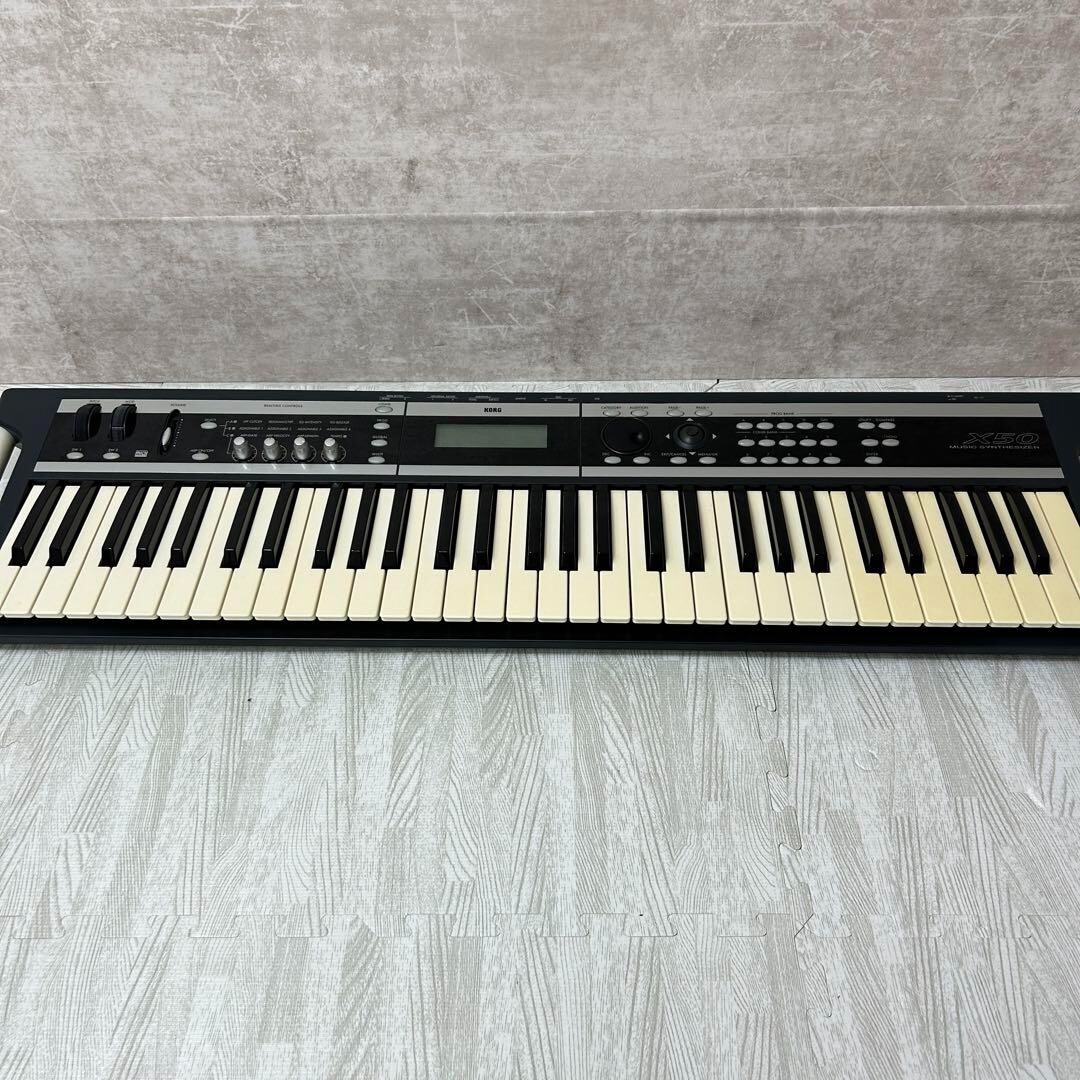 KORG X50 61-Key Synthesizer Keyboard Black Good GP