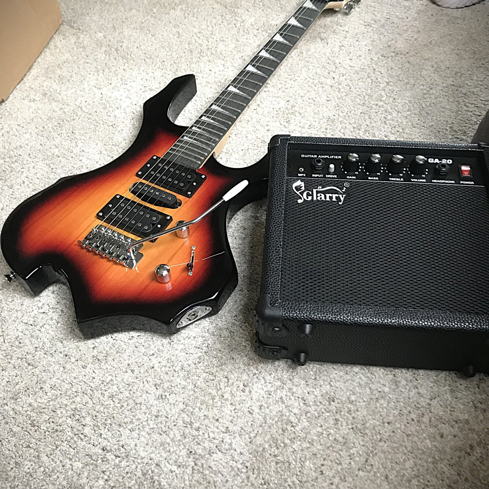 Sunburst Electric Guitar Starter Package Full Size with 20 Watt Amp, Accessories