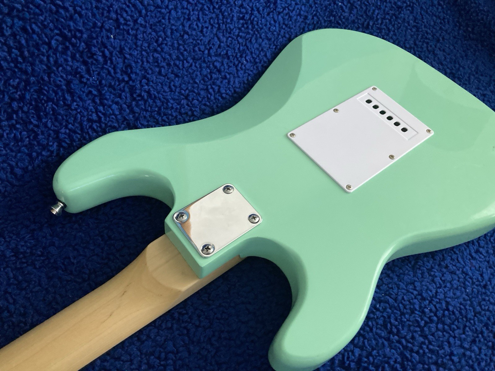 Strat Copy, Unbranded, Awesome Setup W/ Squire Pups and Tremolo, Great Player!