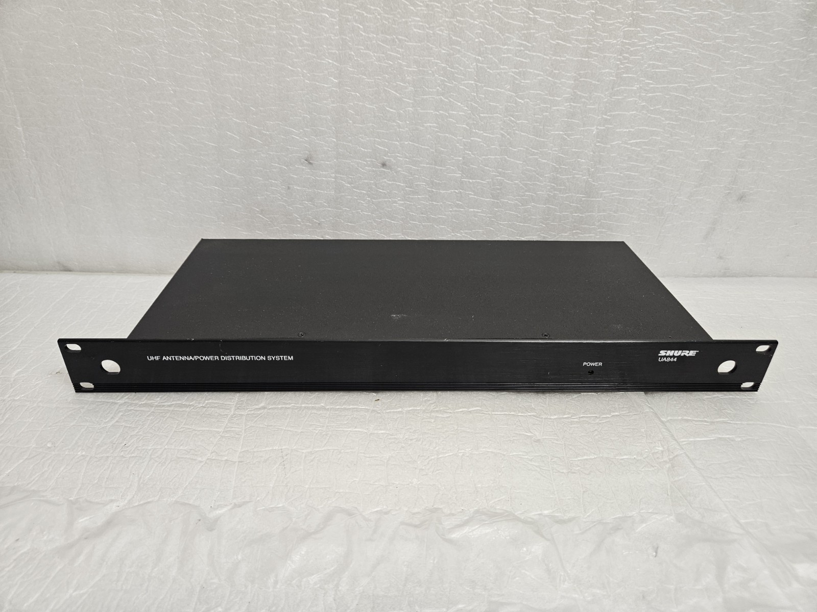 Shure UA844 Antenna & Power Distribution System – UA844SWB Wideband 470–952 MHz