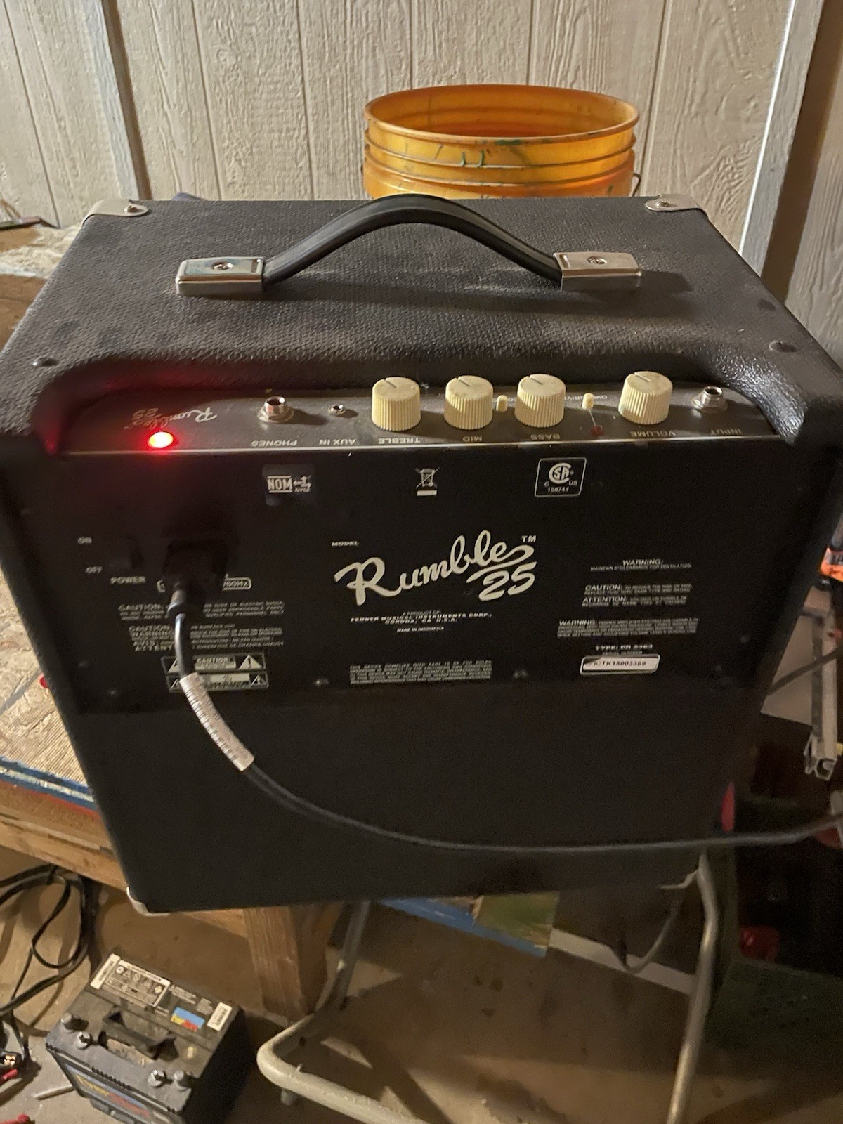 Fender Rumble 25 Bass Amplifier, 25W, 8″ Speaker (Excellent Condition)
