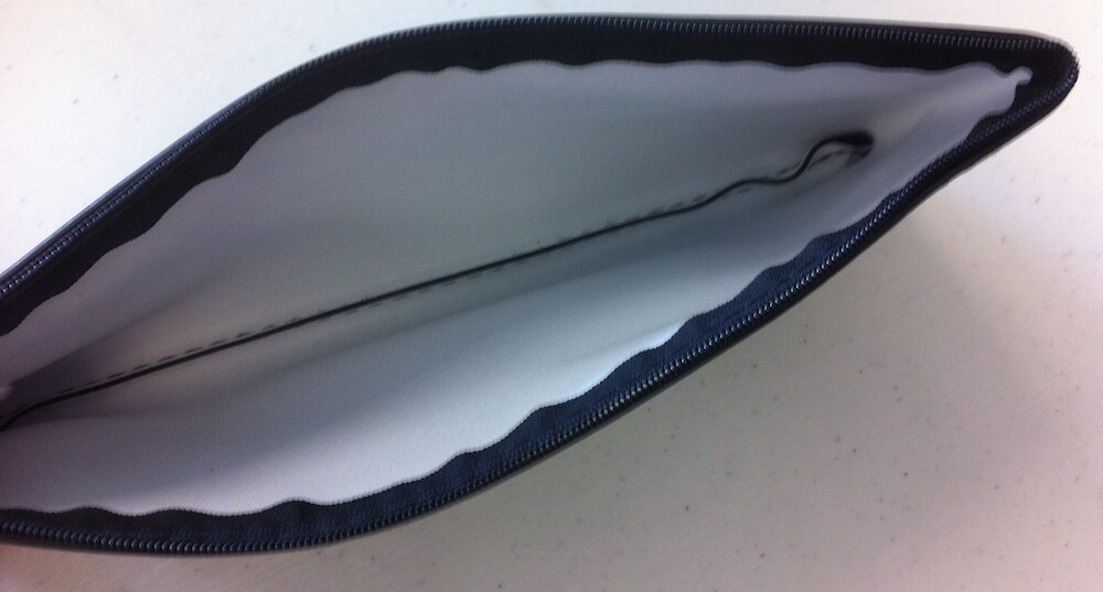 Shure Wired Microphone Bag Zipper Pouch Case, Black Vinyl – Standard Size(9″x4″)