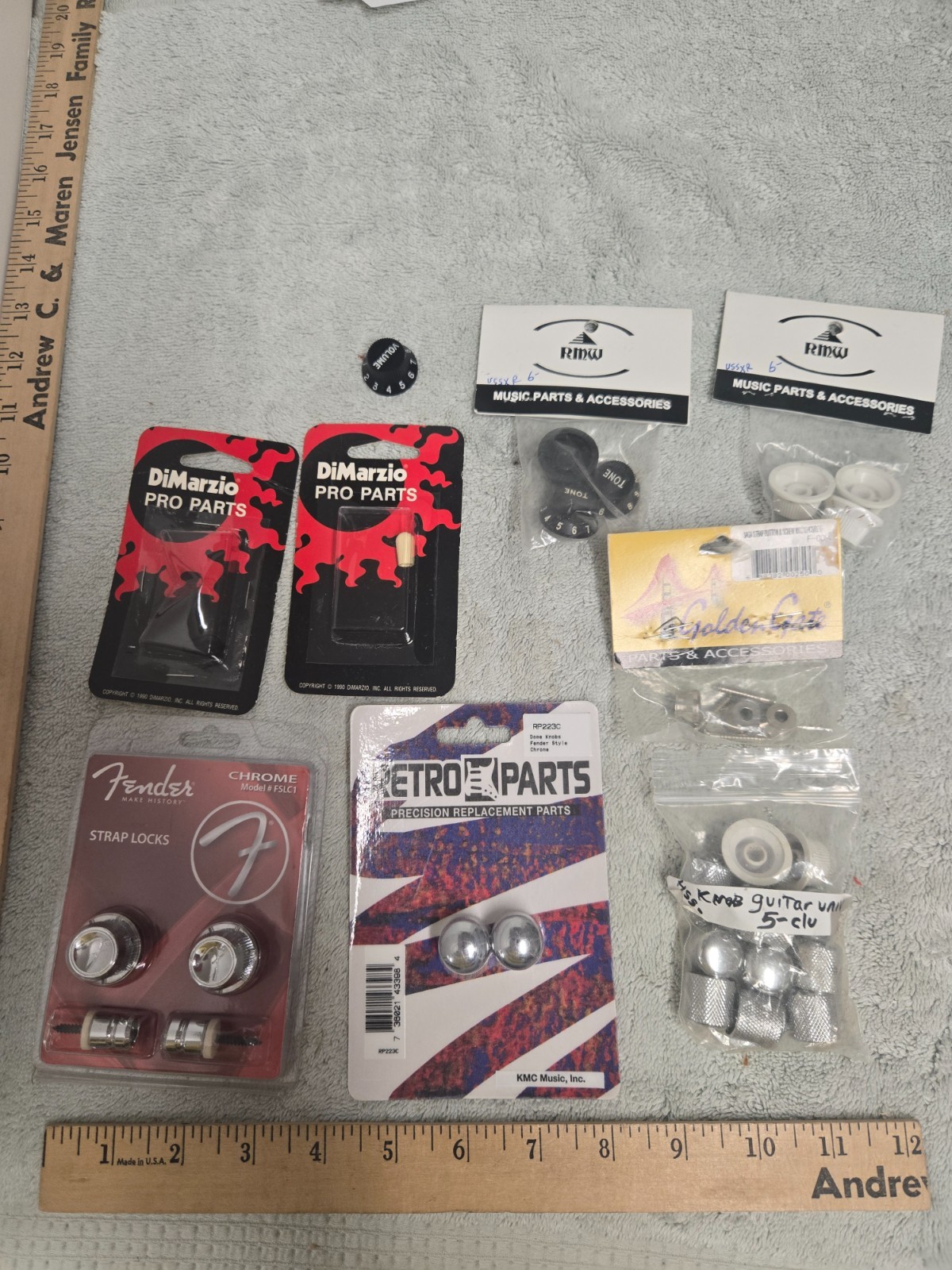 lot of various guitar knobs, dials, fender, retro parts, dimarzio, etc