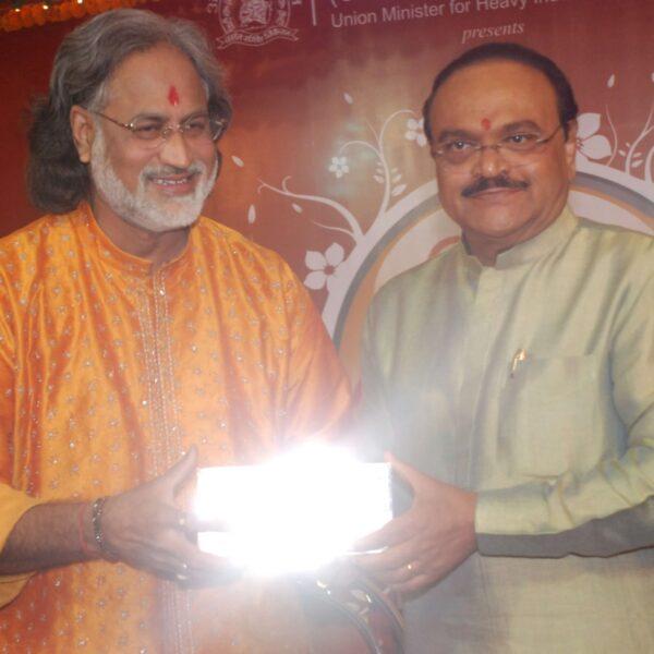 2010 PT. VISWA MOHAN BHATT