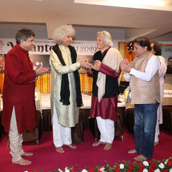 2019 SHRI JOHN MCLAUGHLIN