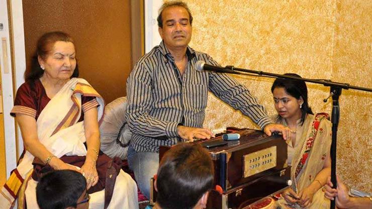 harmonium Ajivasan Music and Dance Academy